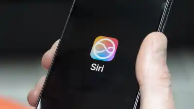 Siri ahora es IA y se vuelve app: los secretos del acuerdo con Google para revivir al asistente de Apple