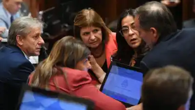 Bullrich reúne a aliados en el Senado para recuperar el control tras la sesión que se descontroló