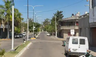 Salía de su casa y dos chicos de 14 lo encañonaron: lo que pasó después nadie lo esperaba