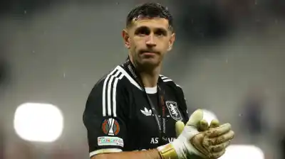La Juventus ya puso cifras sobre la mesa: el monto que Aston Villa pide por Dibu Martínez