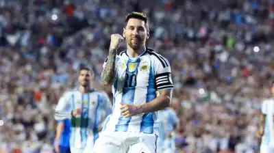 ¿Otra vez contra Messi? El polémico mensaje de Álvaro Morales que enciende las redes
