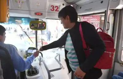 ¿Cuánto costará viajar en colectivo? La cifra que se debate en el Concejo