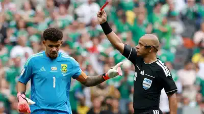 Tres rojas en el debut: el insólito récord que dejó México vs. Sudáfrica en el Mundial 2026