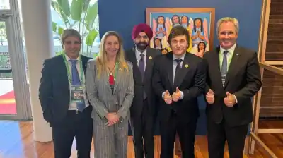El Gobierno busca un sí clave del Banco Mundial y el BID para conseguir más dólares