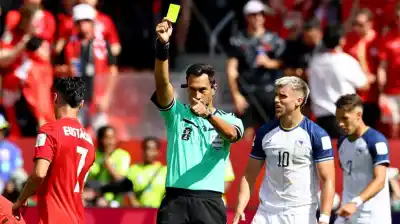 ¿Polémica o acierto? La intensa actuación de Facundo Tello en el debut de Canadá en el Mundial