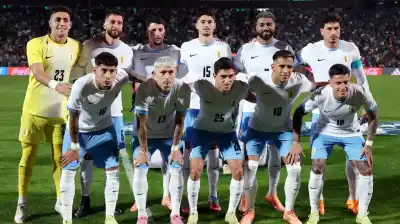 Federico Viñas avivó la polémica de las estrellas en el escudo de Uruguay: “Somos tetracampeones”