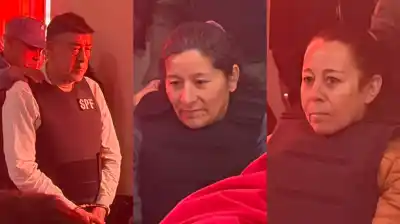 Con chalecos antibalas, custodia férrea y una camiseta de la Selección: así ingresaron los acusados al juicio por Loan