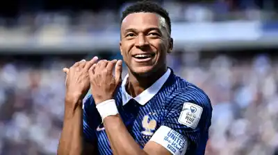 Mbappé superó a Messi y Pelé: su impactante marca en los Mundiales