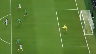 El video del gol de Messi que nadie vio: la cámara del árbitro captó un detalle increíble
