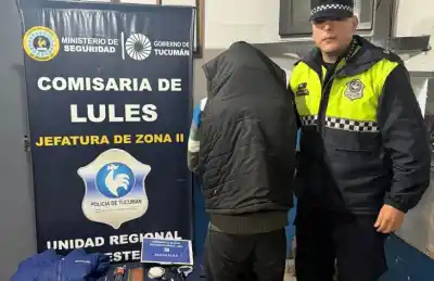 Se metió a un auto a plena madrugada y lo que encontró la Policía no fue lo que esperaba