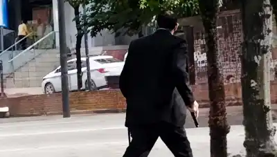 Un ex militar se disparó en la boca tras una persecución en pleno centro: un trapito terminó herido