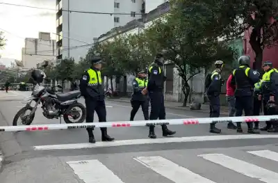 Quiso detenerlo y recibió un balazo: el drama del cuidacoches en medio del tiroteo en Barrio Sur