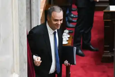 El movimiento inesperado de Milei con Adorni que sacudió al Gabinete y la encuesta que enciende alarmas en la Rosada