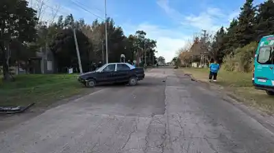 Se cayó de su moto y lo que pasó después nadie lo esperaba: murió atropellado en Berisso