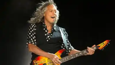 El show de Metallica en Dublín terminó con Kirk Hammett en el piso: mirá el video