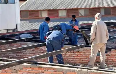La histórica Escuela Normal se renueva: las obras que no detienen las clases