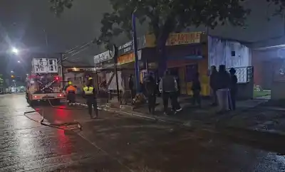 Las llamas devoraron un local en plena avenida Colón: ¿qué pasó?