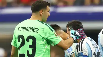 Dibu Martínez comparó a Messi con un buen vino y deslumbró a todos