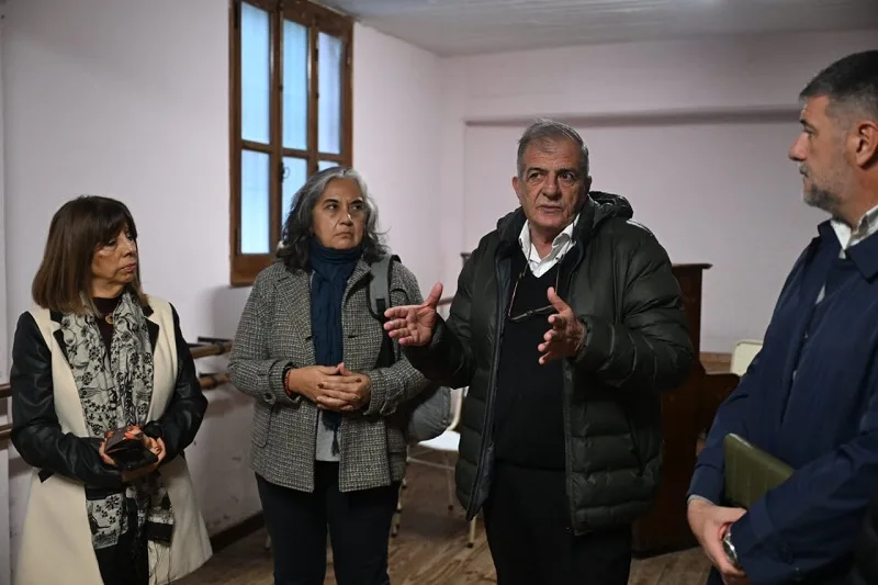 Reunión con autoridades escolares