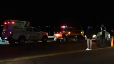 Un auto cayó a un canal en La Pampa y cuatro personas murieron atrapadas