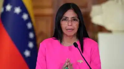 Dos terremotos sacuden Venezuela: la medida que tomó Delcy Rodríguez y que paraliza al país