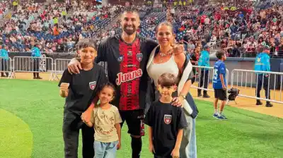 El desgarrador pedido de un futbolista argentino en Venezuela: busca a su esposa e hijos tras derrumbe