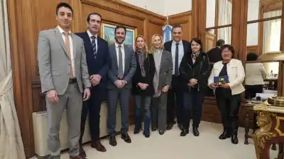 Tensión en el Senado: LLA se une detrás de Adorni mientras Bullrich frena su informe de gestión