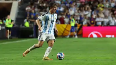 El Real Madrid planea un negocio millonario con Nico Paz: la cláusula que puede cambiar su futuro