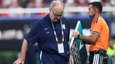 Explotó Lugano contra Bielsa: ‘Contaminó el ambiente, nunca entendió dónde estaba’