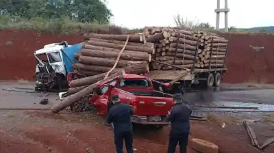 Amenazó a su ex, robó una camioneta y desató una tragedia en Misiones: dos muertos y un herido grave
