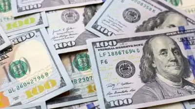 Superávit récord y petróleo que desplaza al agro: la economía que alivia al dólar pero esconde una advertencia
