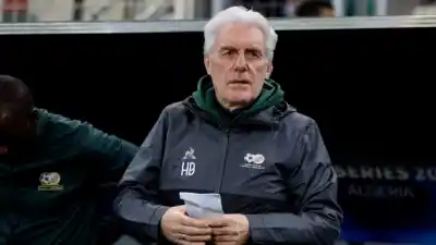 El DT que sufrió a Maradona en México 86 y ahora hace historia con Sudáfrica: quién es Hugo Broos