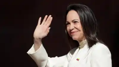 María Corina Machado anuncia su regreso a Venezuela mientras Trump le da la espalda