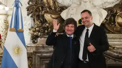 Milei rompió el silencio tras el nombramiento de Santilli y lanzó una advertencia sobre Adorni