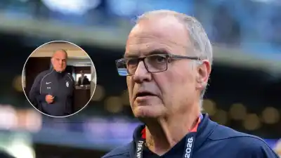 Llegó en silencio y sin hinchas: la imagen que marcó el regreso de Bielsa a Uruguay