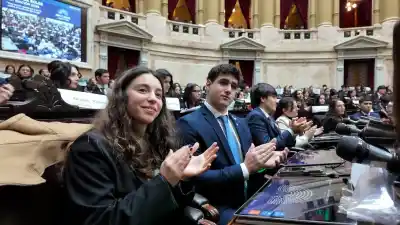 Jóvenes legisladores por un día: el proyecto contra la ludopatía que nació en las aulas y desafía al Senado
