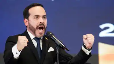 Advertencia de la izquierda a De la Espriella: o renuncia a la ciudadanía de EE.UU. o habrá desobediencia civil