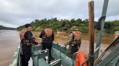 Apareció una nota en inglés y un misterio: la pista que desconcierta a la policía en la búsqueda del turista en Iguazú