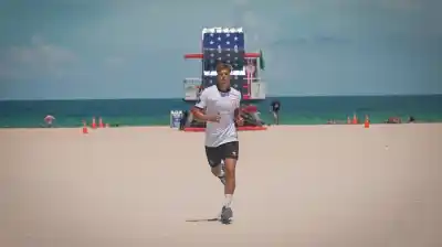 De la barra de un bar de US$4000 a entrenar árbitros del Mundial: la historia del tucumano que ni lo imaginaba