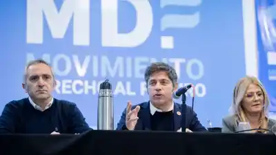 Kicillof reunió a sus fieles y lanzó un mensaje directo a La Cámpora: la única disputa es con Milei