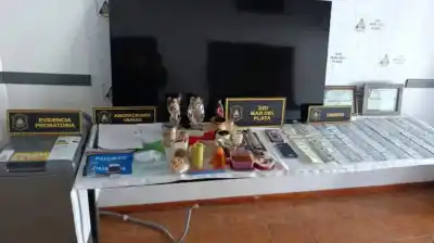 Por miedo a que les pase algo a sus hijos, una empresaria pagó miles de dólares a una falsa vidente