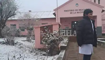 El frío polar no da tregua: nieve obliga a suspender clases en más de 20 escuelas de los Valles