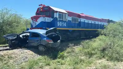 Familia tucumana es embestida por un tren en Santiago del Estero durante sus vacaciones