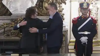 El escándalo que dejó Adorni: Santilli asume en un gabinete al borde del colapso