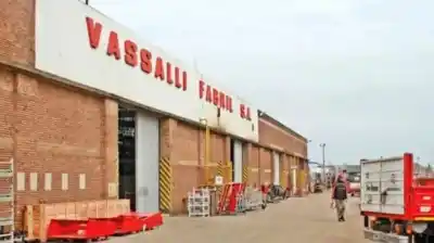Tras ocho meses de parálisis, la emblemática fábrica de cosechadoras vuelve a producir: los trabajadores dieron el visto bueno