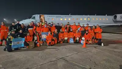No se van: Argentina duplica su apuesta en Venezuela con más brigadistas y 16 toneladas de ayuda