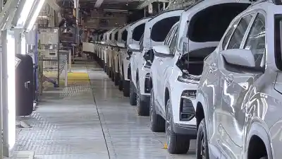 Producción de autos en caída libre: el dato que preocupa a la industria automotriz argentina