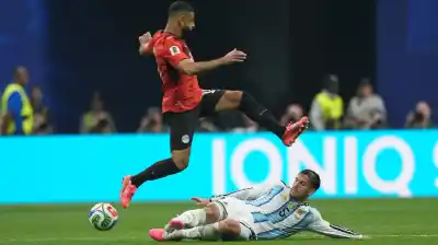 El cruce salvador de Leandro Paredes que evitó el gol de Egipto y mantuvo con vida a Argentina