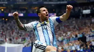 Falló otro penal, pero Messi renació con un golazo y rompió en llanto: la Selección lo dio vuelta