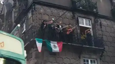 U2 vuelve con todo: lanzó “Streets of Dreams” y cantó en español tras nueve años de silencio